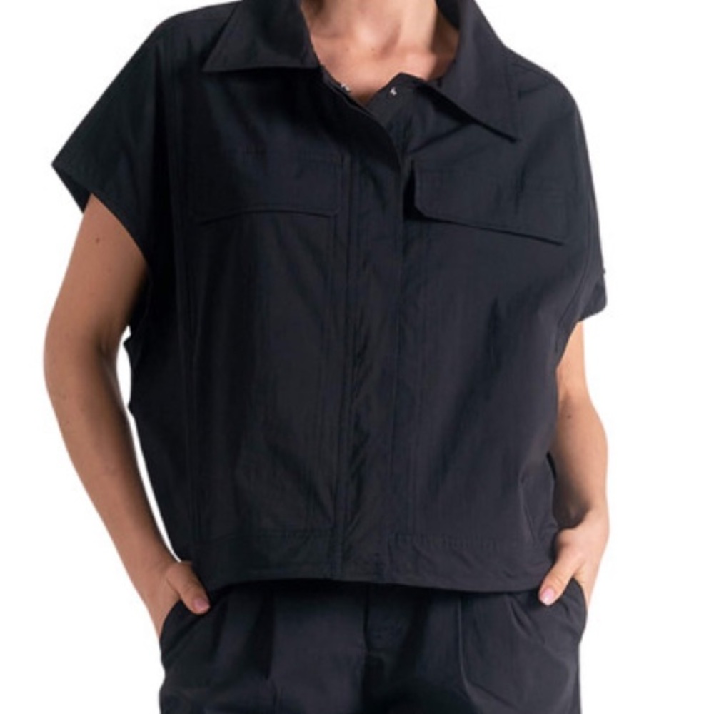 ELAN Stylish Black Button-Up Top